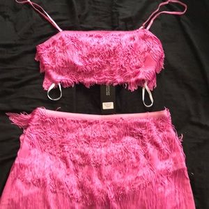 White fox elevate crop and high hopes skirt